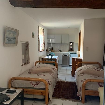 Chez Suzel Apartment อูนาวีหร์ ภายนอก รูปภาพ